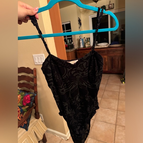 CHANCE Black Velvet and Mesh Body Suit - Picture 3 of 4